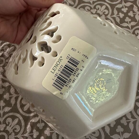 Lenox Eternal Hearts 5.5”‎ Pierced Round Bowl Scalloped Trim - 24k Gold - Picture 6 of 8